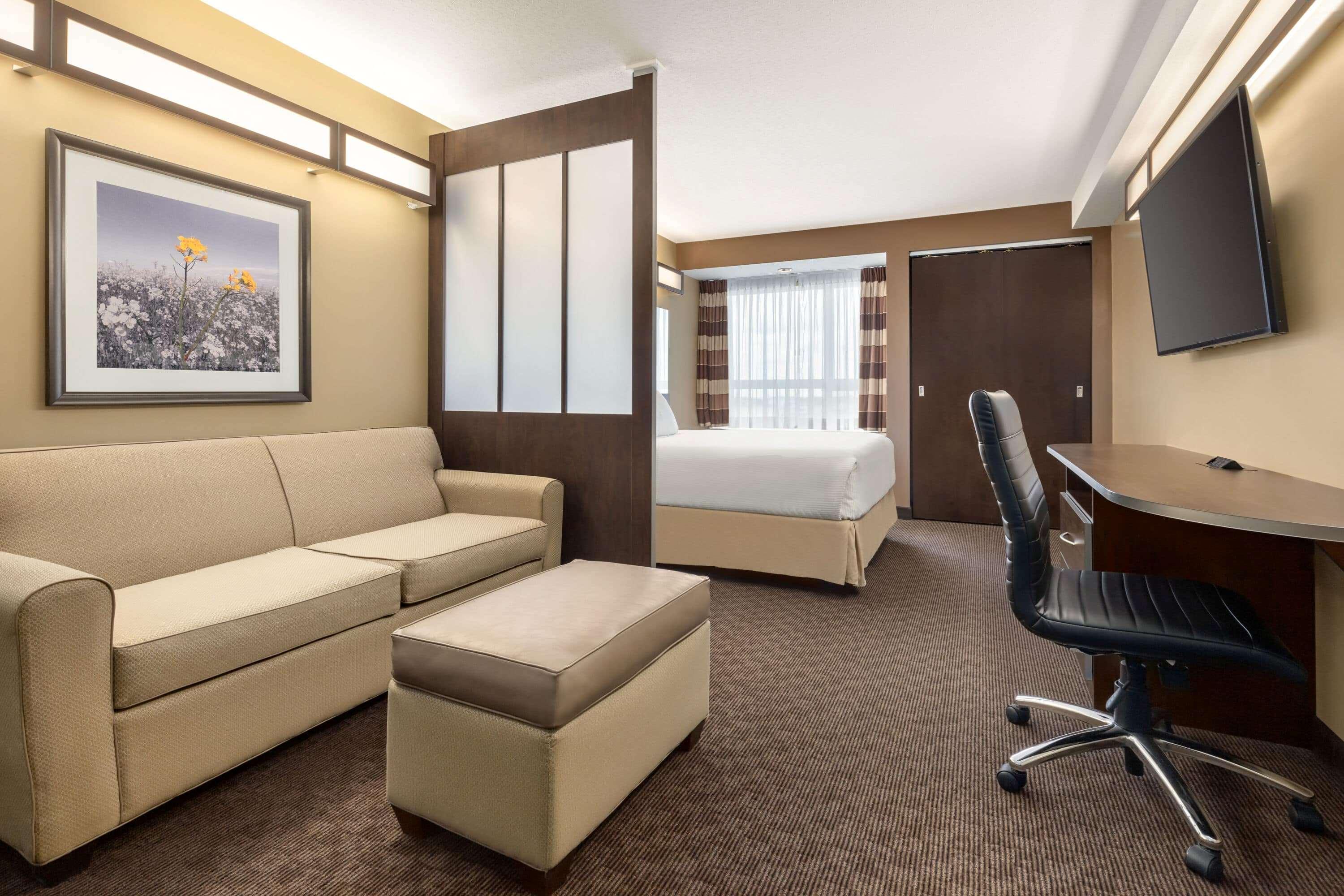 Microtel Inn & Suites By Wyndham Estevan Eksteriør billede