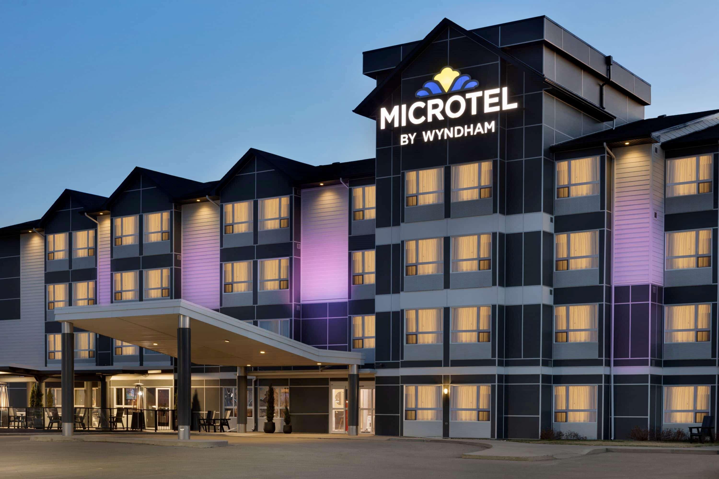 Microtel Inn & Suites By Wyndham Estevan Eksteriør billede