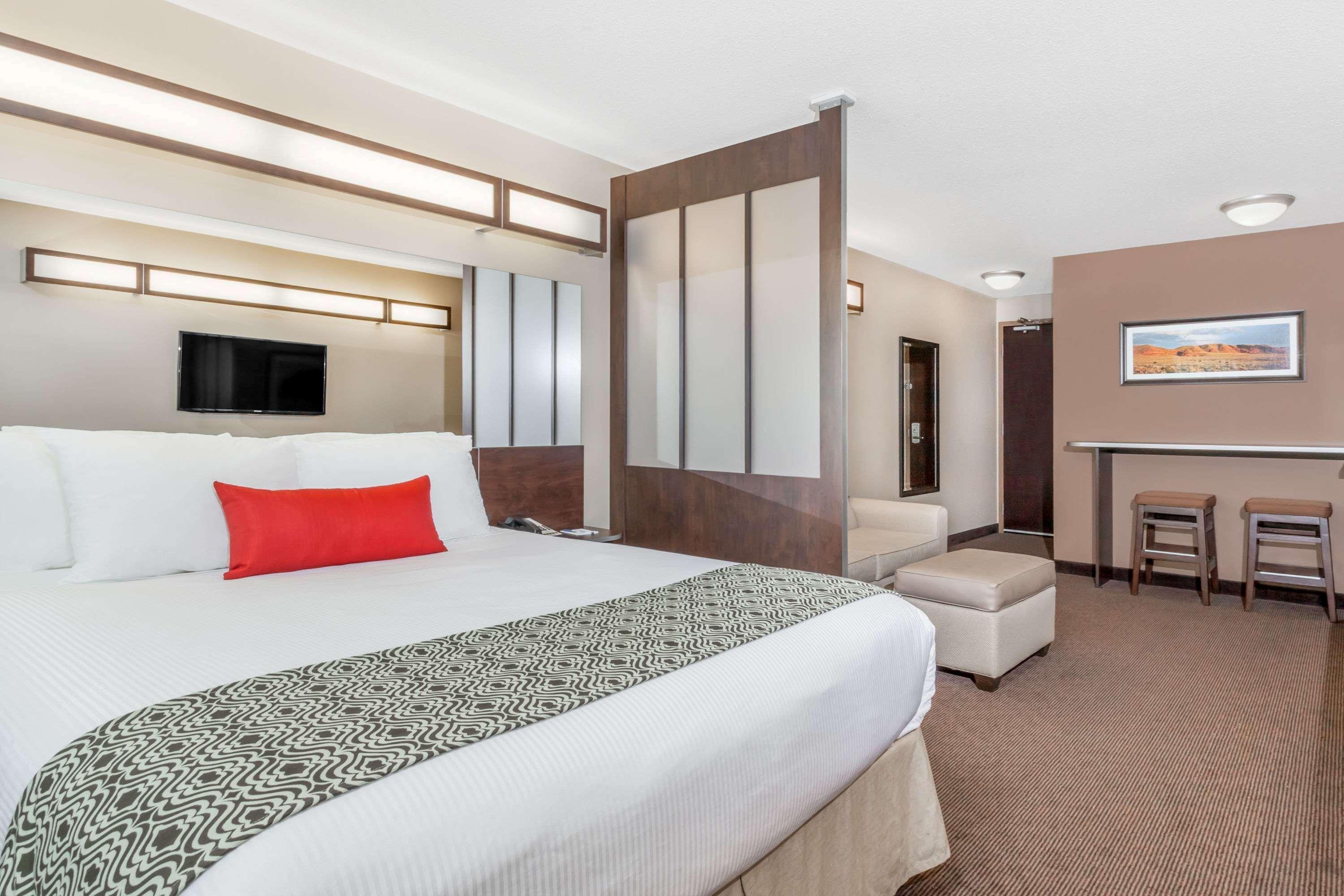 Microtel Inn & Suites By Wyndham Estevan Eksteriør billede