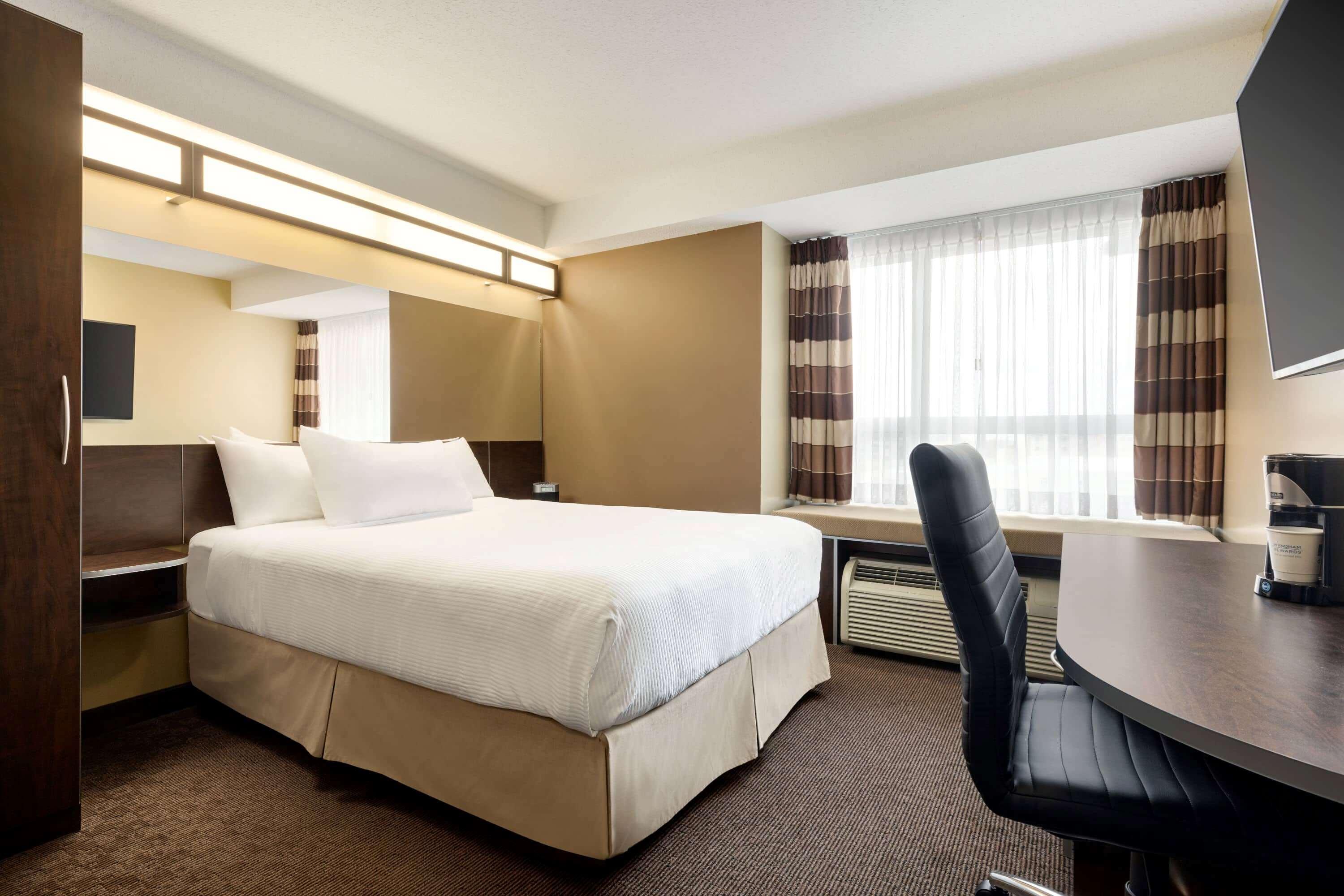 Microtel Inn & Suites By Wyndham Estevan Eksteriør billede