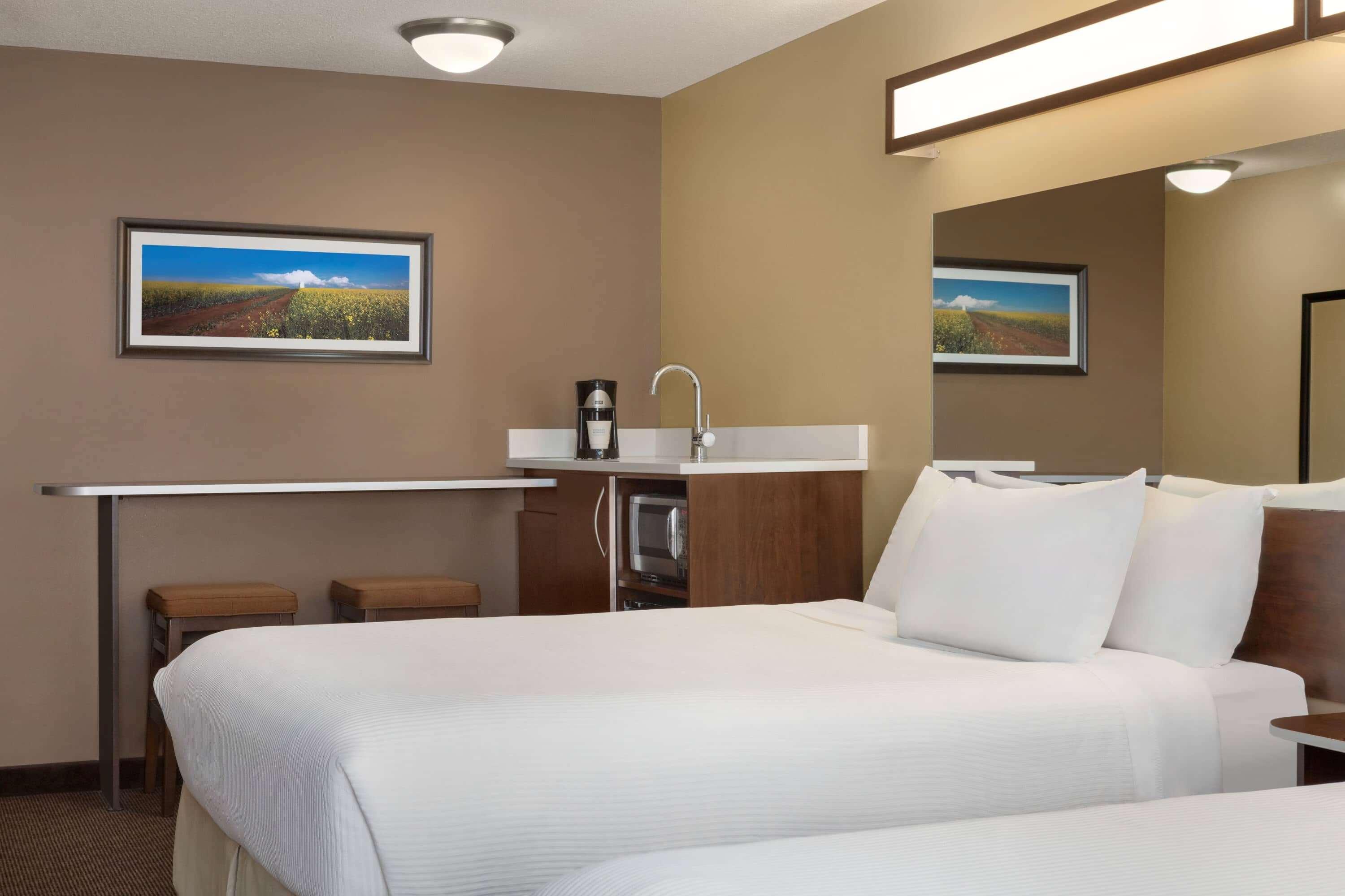 Microtel Inn & Suites By Wyndham Estevan Eksteriør billede
